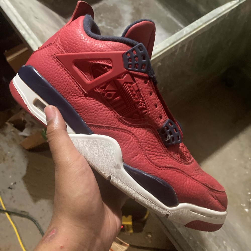 Jordan 4 Fiba